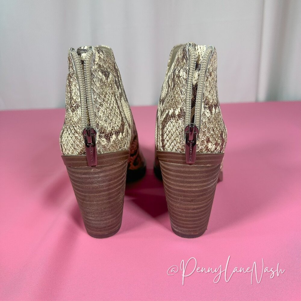 Vince Camuto Gradina Leather Snakeskin Ankle Bootie Size 9.5 - Picture 11 of 16